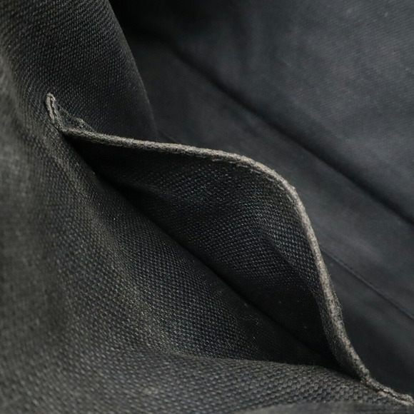 GUCCI Authentic Black Leather Shoulder Bag - Picture 9 of 10